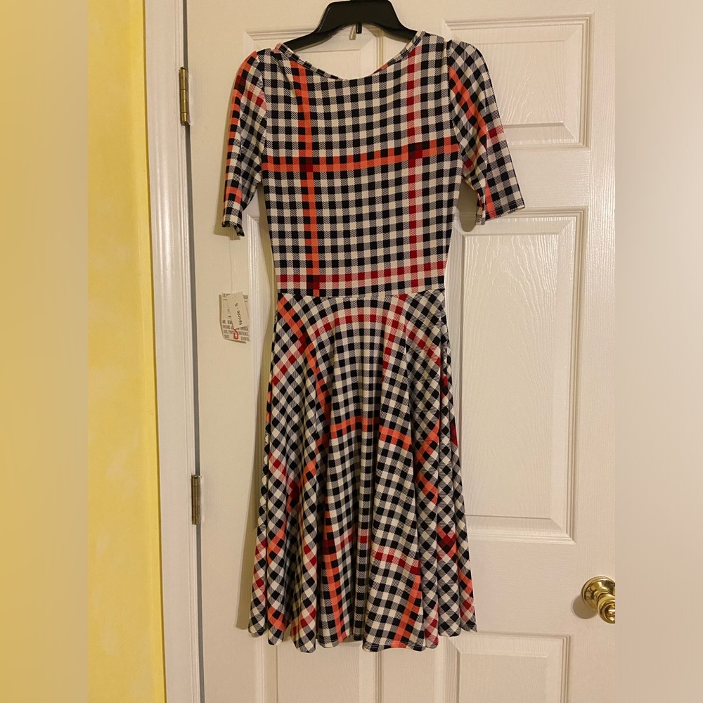 Lularoe Nicole style checkered short sleeve dress polyester spandex